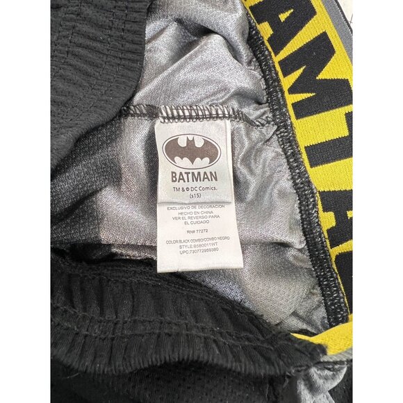 Batman Boys Mesh Athletic Shorts Size 6/7 Gray & Black With Yellow Logo - Picture 3 of 5